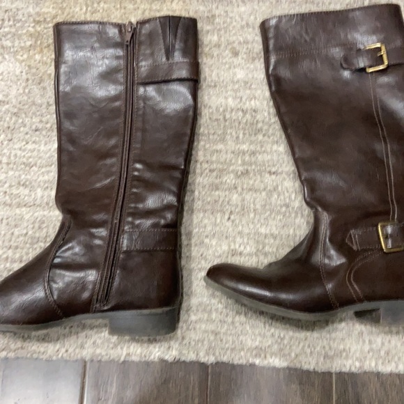 Nordstrom Girls Brown Leather Sz 2 - Picture 2 of 6